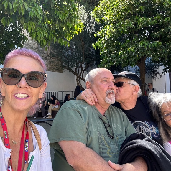 Meet your Posher, Susan - Picture 3 of 14